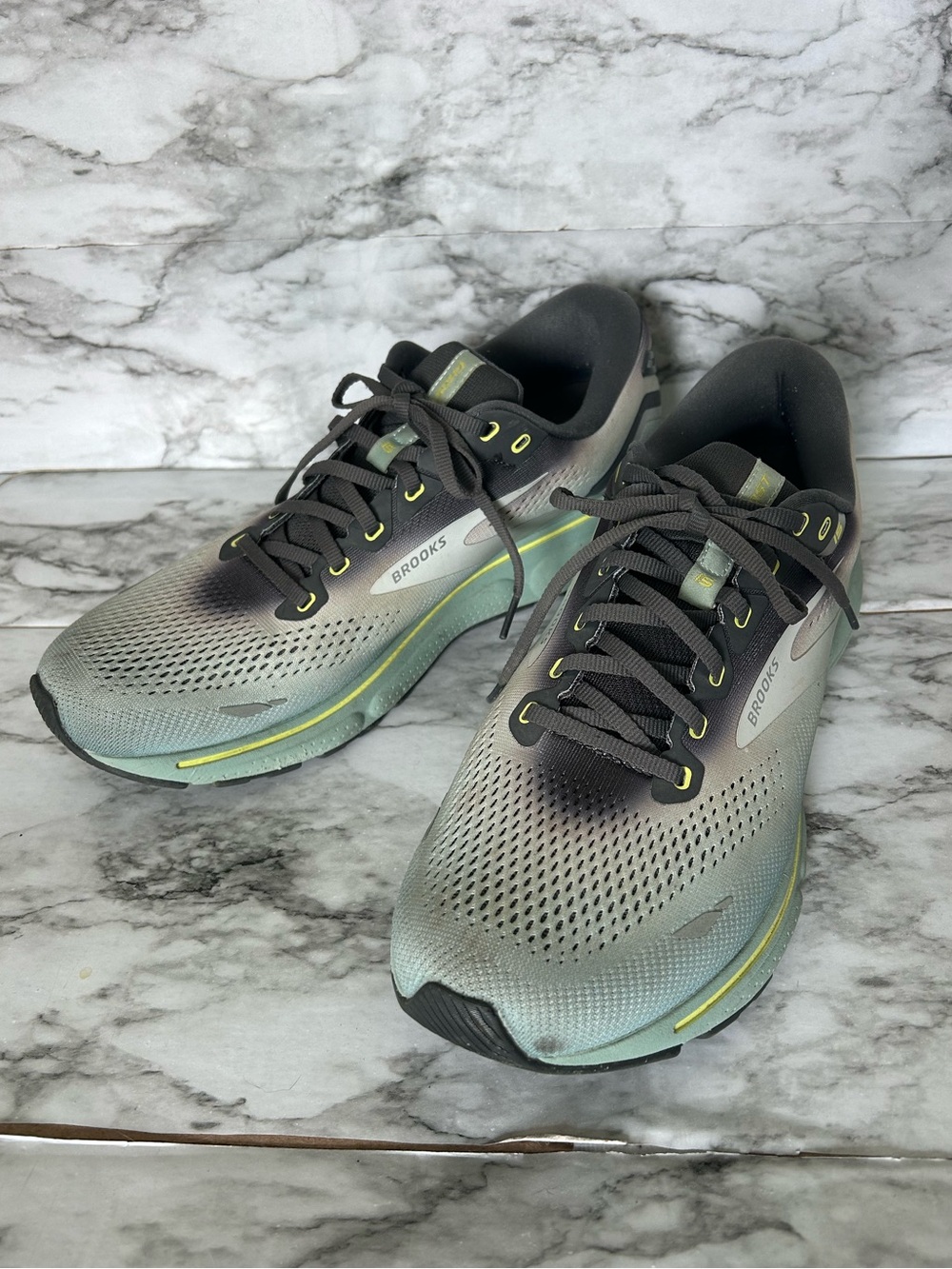 Brooks | men’s size 13 Ghost 15 running shoes